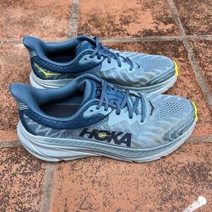 Hoka Challenger ATR 7 size US 10D